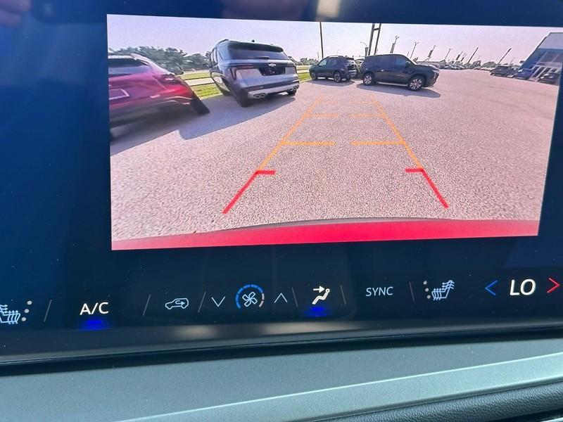new 2025 Chevrolet Traverse car, priced at $40,040