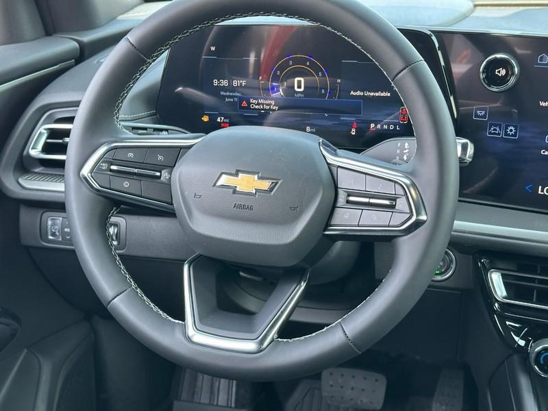 new 2025 Chevrolet Traverse car, priced at $40,040