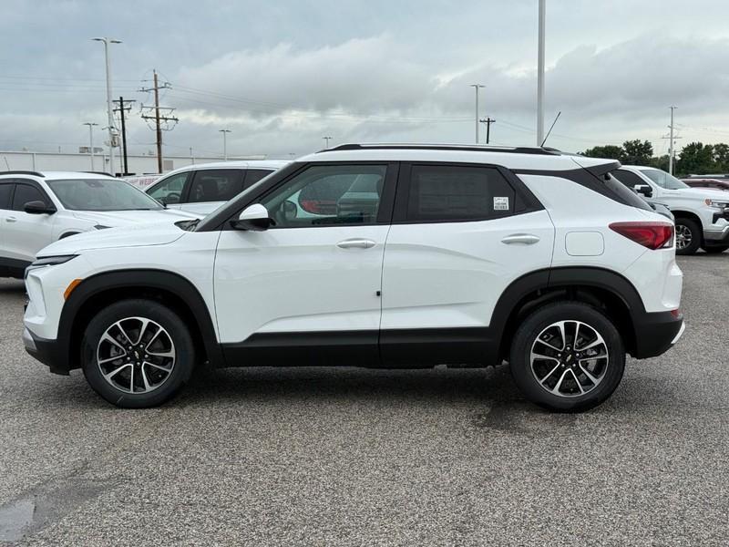 new 2026 Chevrolet TrailBlazer car, priced at $24,700