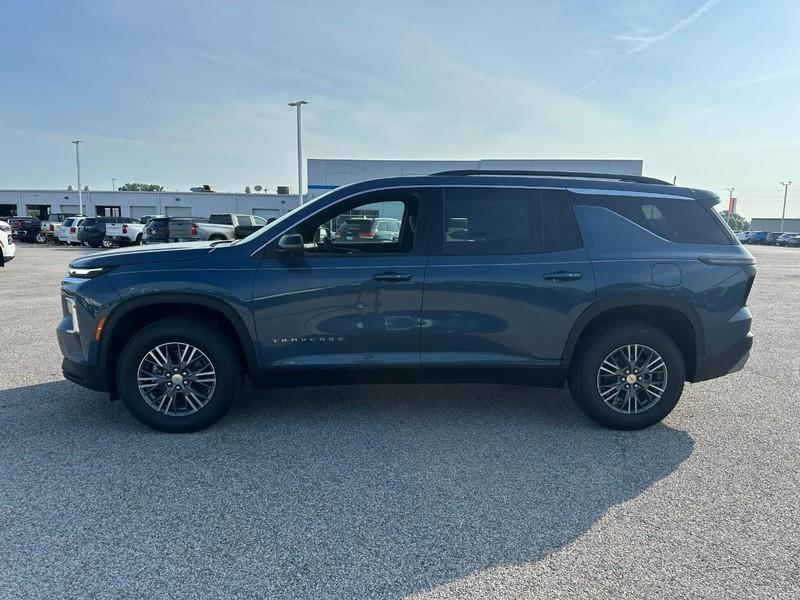 new 2025 Chevrolet Traverse car, priced at $39,735