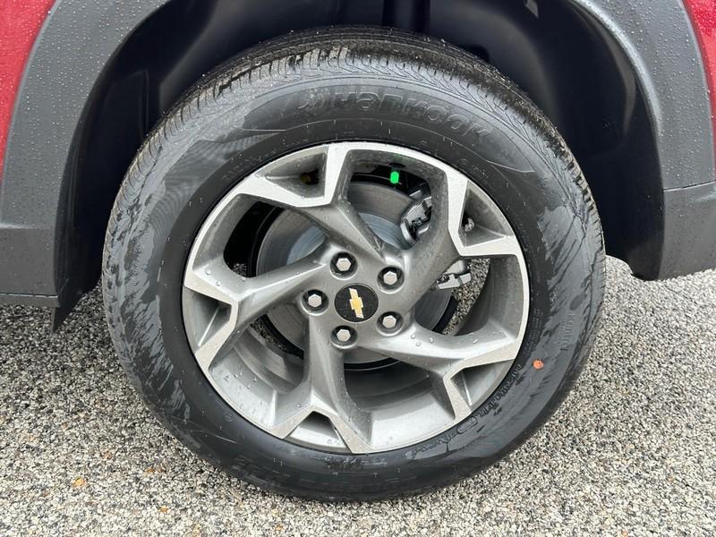 new 2025 Chevrolet Trax car, priced at $23,190