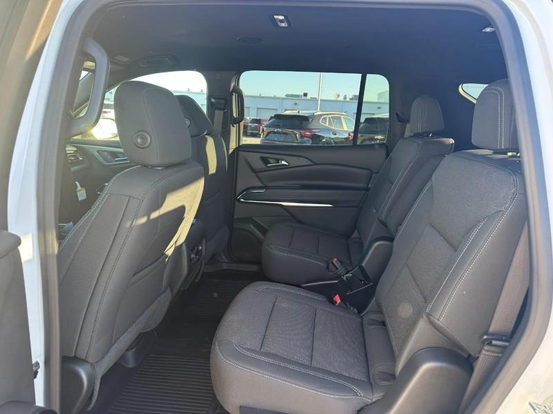 new 2026 Chevrolet Traverse car, priced at $38,120