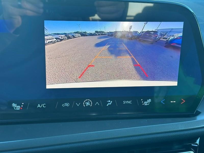 new 2026 Chevrolet Traverse car, priced at $38,120