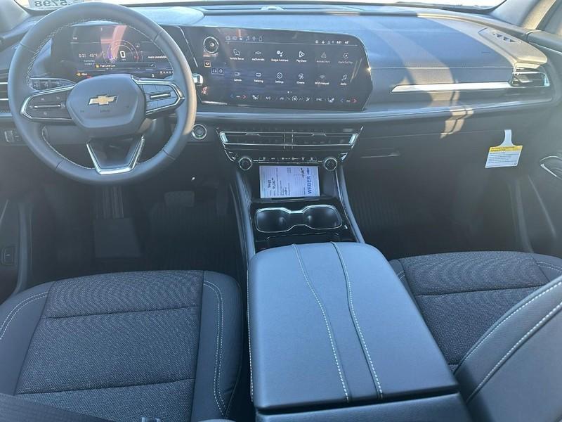 new 2026 Chevrolet Traverse car, priced at $38,120