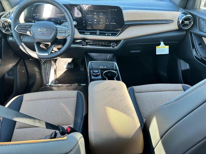 new 2025 Chevrolet Equinox car, priced at $32,925