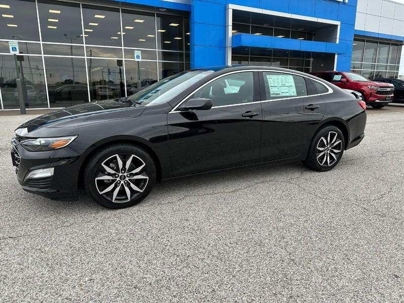 new 2025 Chevrolet Malibu car, priced at $26,495