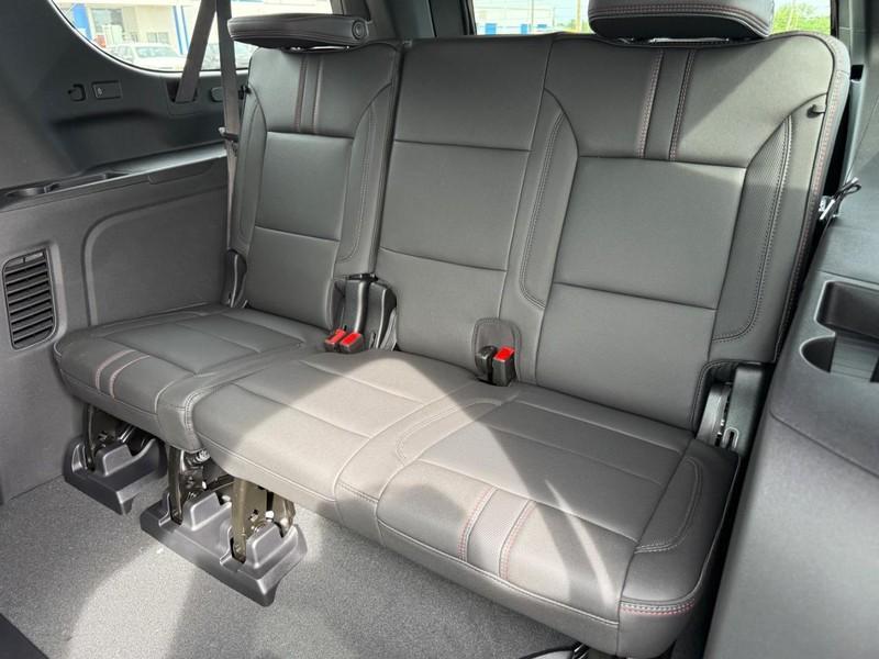 new 2025 Chevrolet Suburban car, priced at $71,875