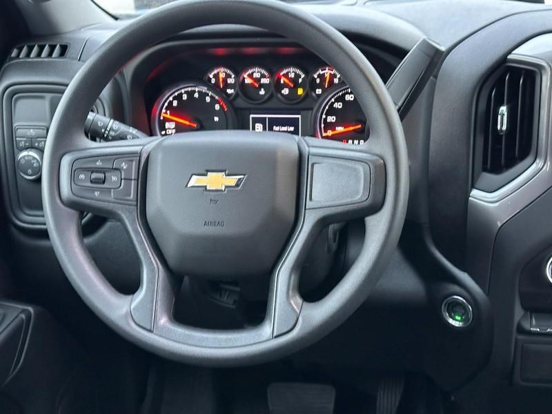 new 2025 Chevrolet Silverado 1500 car, priced at $35,920