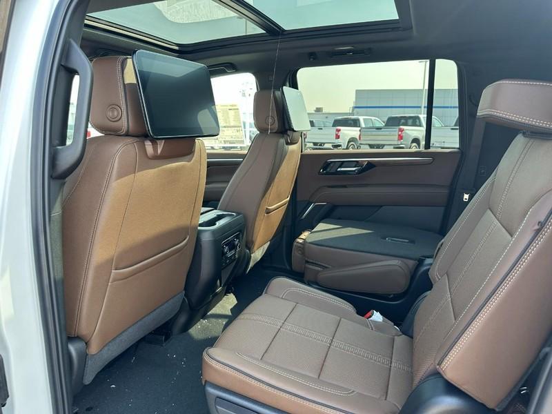 new 2025 Chevrolet Suburban car, priced at $90,075