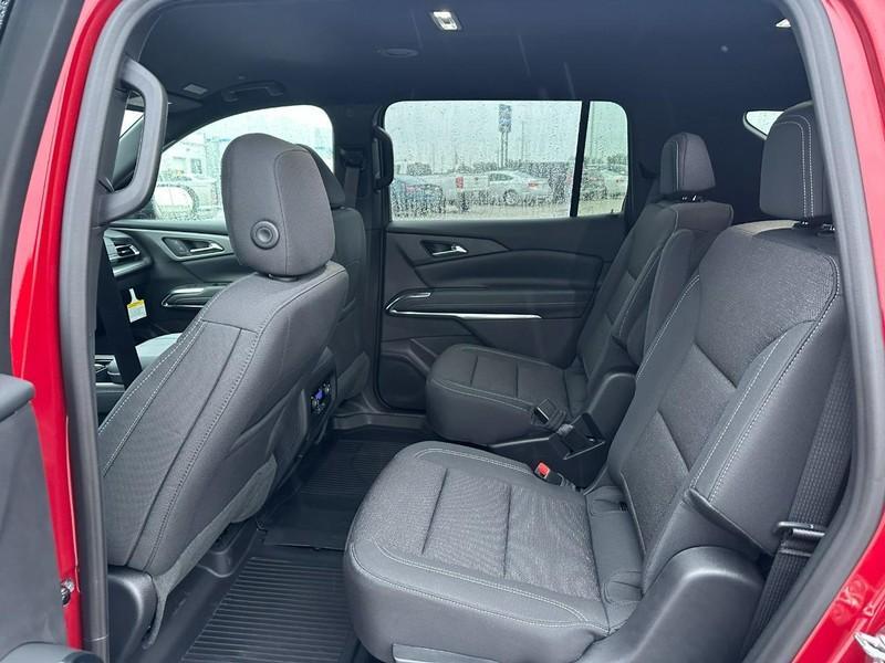 new 2026 Chevrolet Traverse car, priced at $42,125