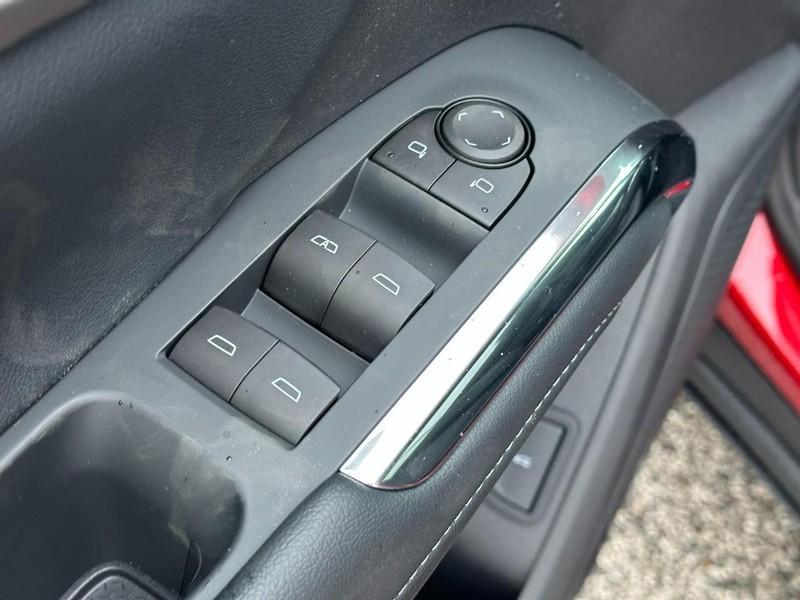 new 2026 Chevrolet Traverse car, priced at $42,125