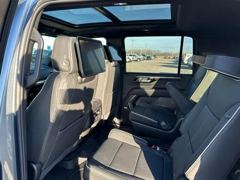 new 2025 Chevrolet Suburban car, priced at $79,510