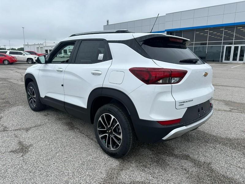 new 2026 Chevrolet TrailBlazer car, priced at $26,305