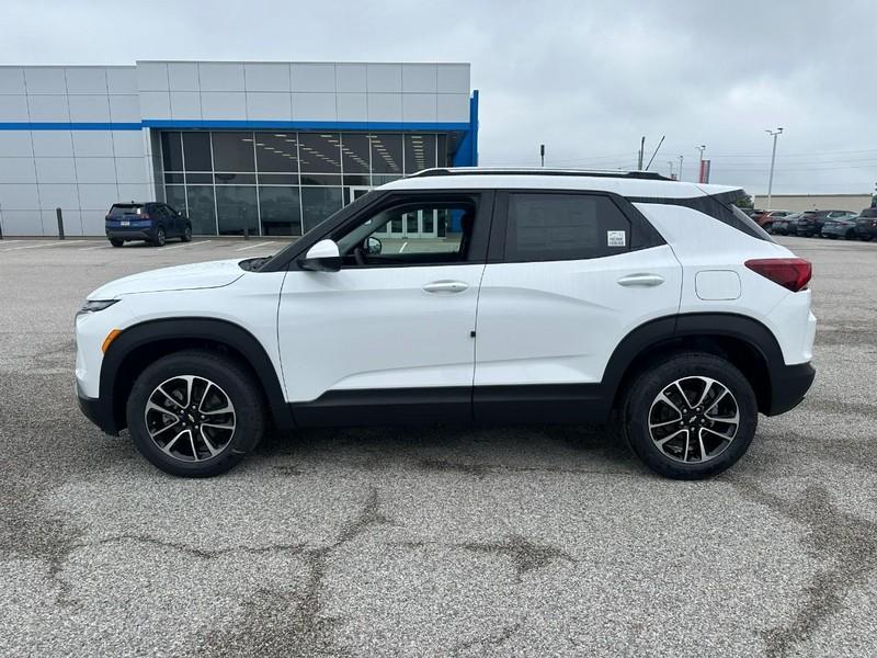 new 2026 Chevrolet TrailBlazer car, priced at $26,305