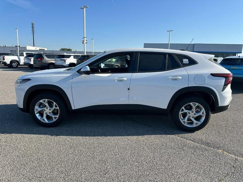 new 2026 Chevrolet Trax car, priced at $23,005
