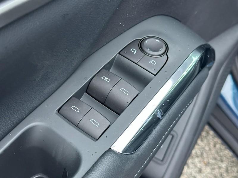 new 2026 Chevrolet Traverse car, priced at $41,630