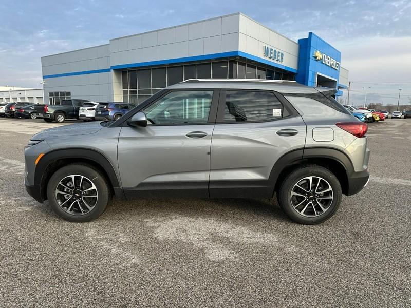 new 2025 Chevrolet TrailBlazer car, priced at $23,822