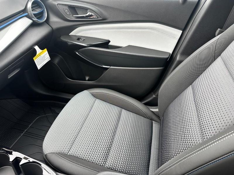new 2025 Chevrolet Trax car, priced at $24,760