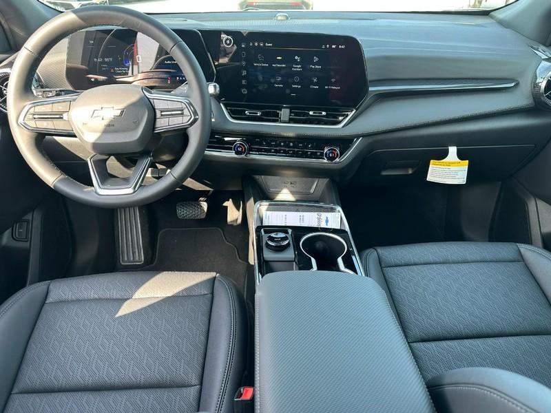 new 2026 Chevrolet Equinox car, priced at $29,545