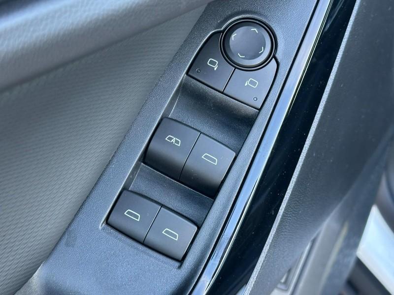 new 2026 Chevrolet Equinox car, priced at $31,900