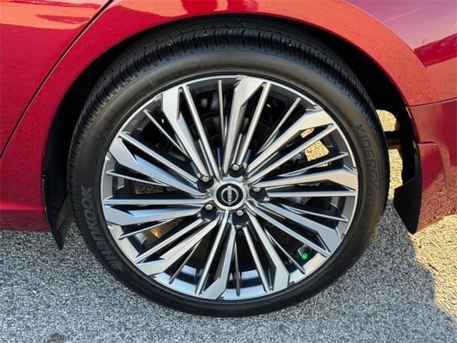 used 2023 Nissan Altima car, priced at $24,665