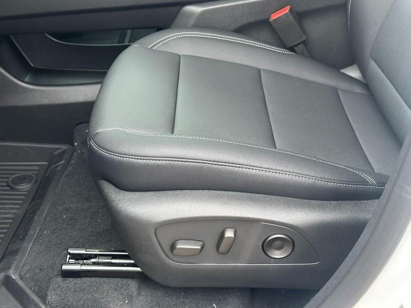 new 2026 Chevrolet Traverse car, priced at $45,095