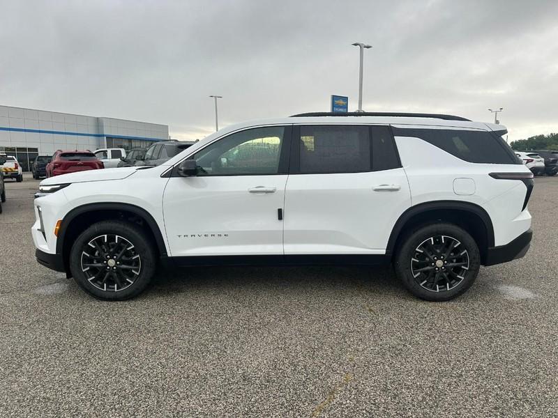 new 2026 Chevrolet Traverse car, priced at $45,095