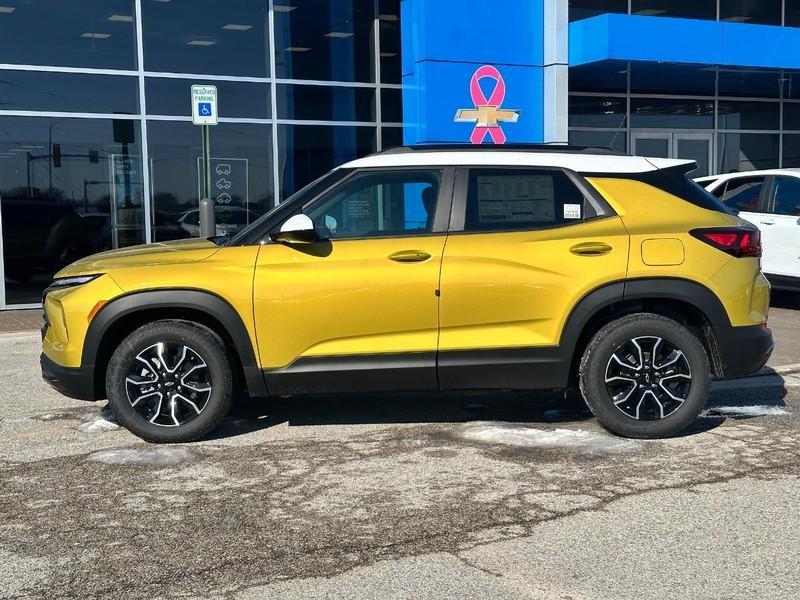 new 2025 Chevrolet TrailBlazer car, priced at $28,637