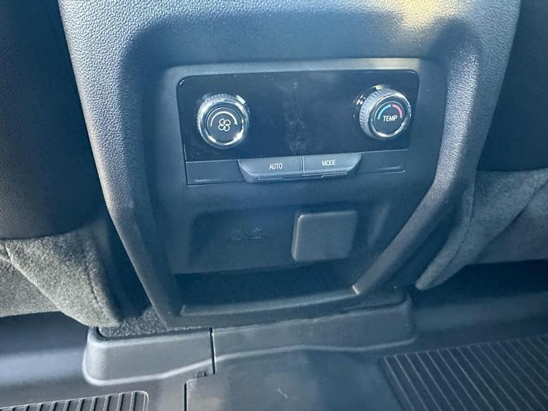 new 2026 Chevrolet Traverse car, priced at $51,175