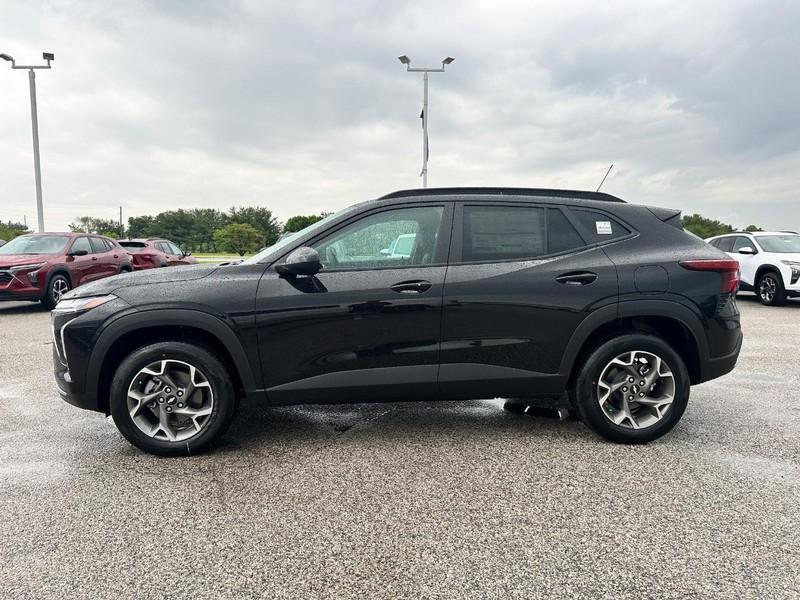 new 2025 Chevrolet Trax car, priced at $24,760