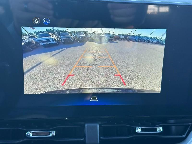 new 2026 Chevrolet Equinox car, priced at $29,645