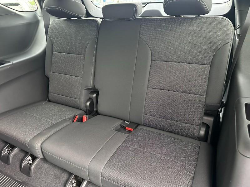 new 2025 Chevrolet Traverse car, priced at $40,060