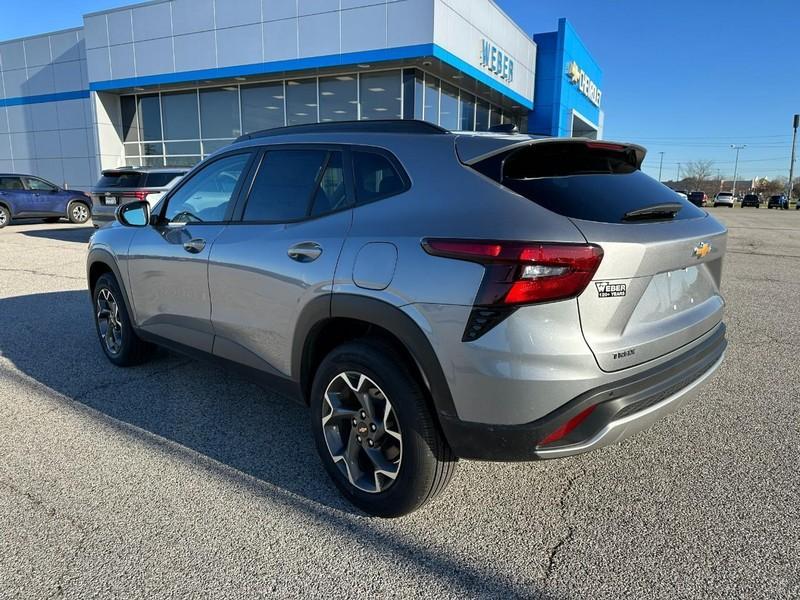 new 2025 Chevrolet Trax car, priced at $23,611