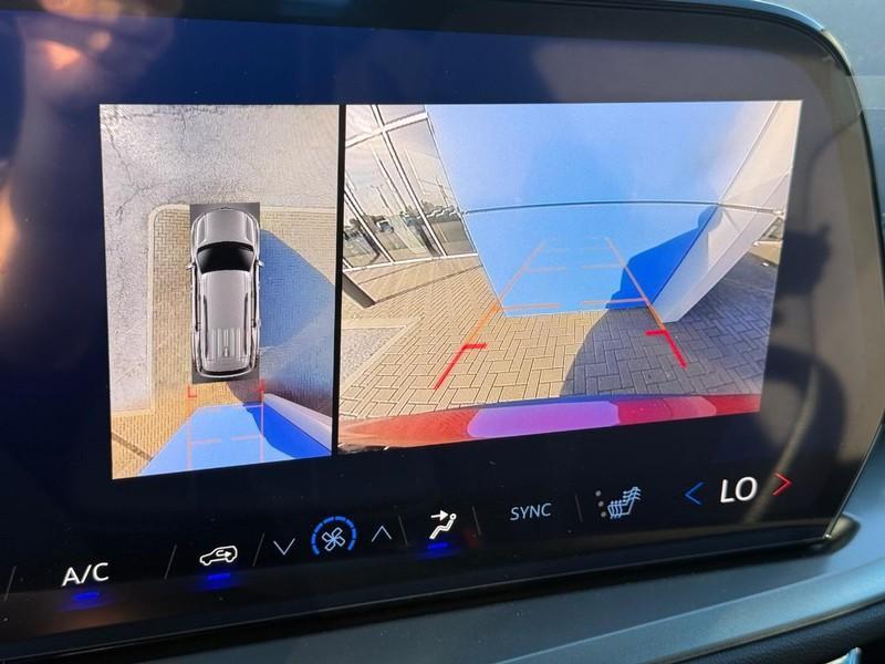 new 2025 Chevrolet Traverse car, priced at $40,555