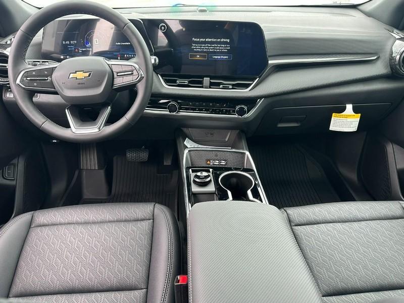 new 2026 Chevrolet Equinox car, priced at $30,755