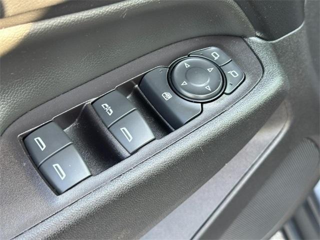 used 2022 Chevrolet Equinox car, priced at $25,444