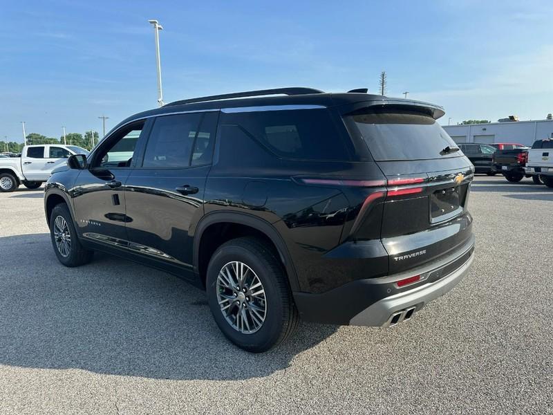 new 2025 Chevrolet Traverse car, priced at $39,545