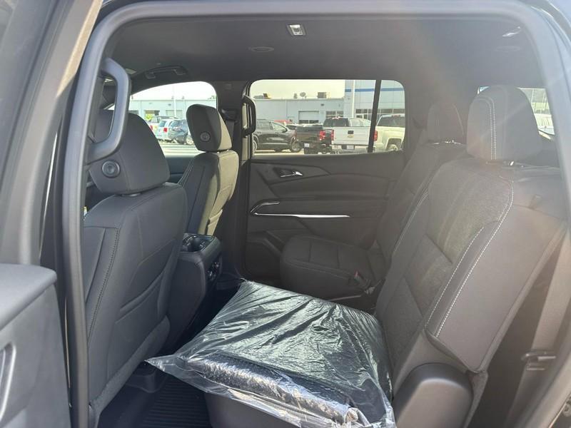 new 2025 Chevrolet Traverse car, priced at $39,545