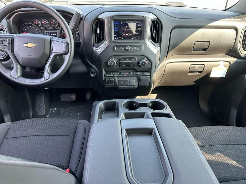 new 2025 Chevrolet Silverado 2500 car, priced at $51,470