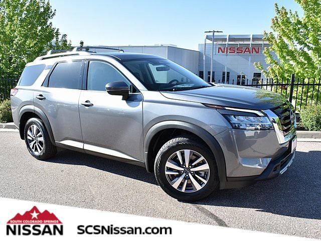 new 2024 Nissan Pathfinder car, priced at $42,054