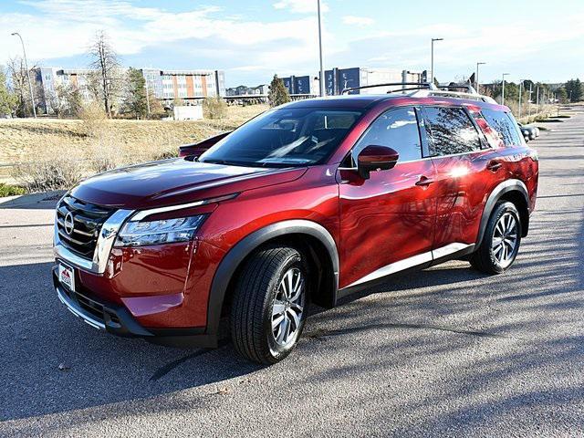 new 2024 Nissan Pathfinder car, priced at $42,301