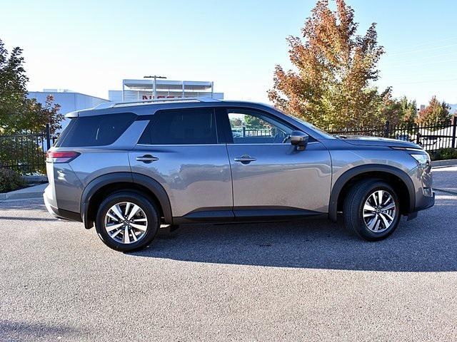 new 2024 Nissan Pathfinder car, priced at $43,573