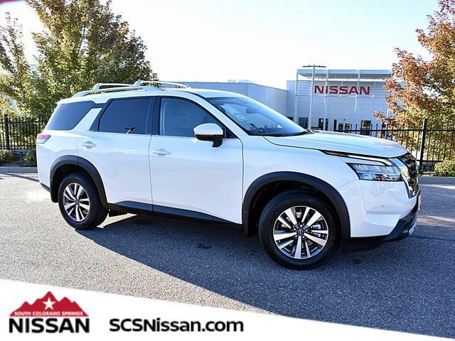 new 2024 Nissan Pathfinder car, priced at $42,473
