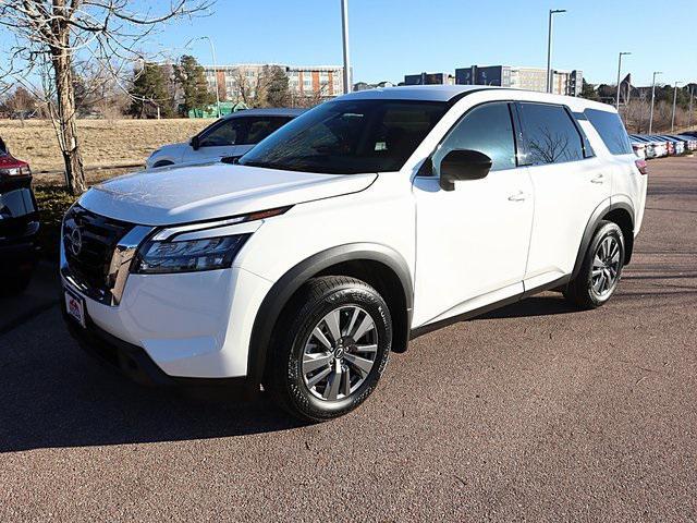 new 2025 Nissan Pathfinder car, priced at $41,365