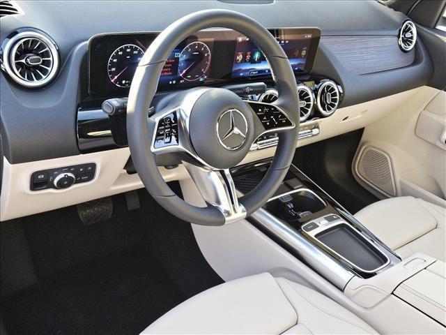 new 2025 Mercedes-Benz GLA 250 car, priced at $46,010