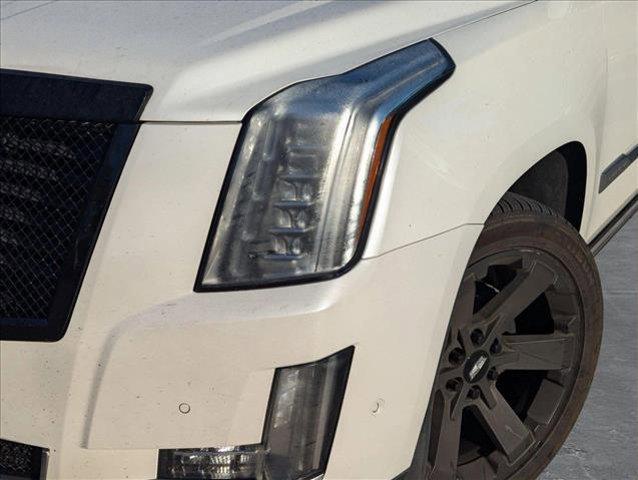 used 2020 Cadillac Escalade ESV car, priced at $51,595