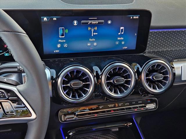new 2025 Mercedes-Benz GLB 250 car, priced at $49,255