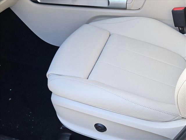 new 2025 Mercedes-Benz GLB 250 car, priced at $48,390