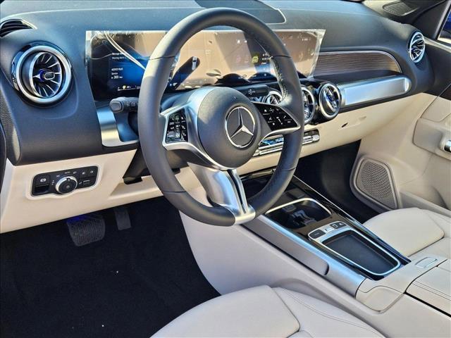 new 2025 Mercedes-Benz GLB 250 car, priced at $48,390