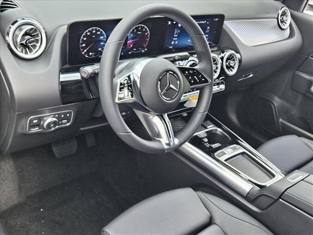 new 2025 Mercedes-Benz GLA 250 car, priced at $45,685